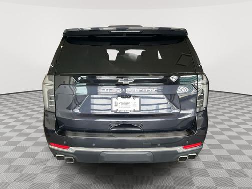 Dark Ash Metallic 2025 Chevrolet Suburban High Country