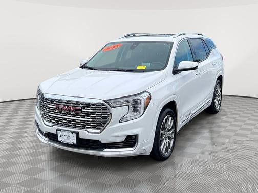 Summit White 2022 GMC Terrain Denali