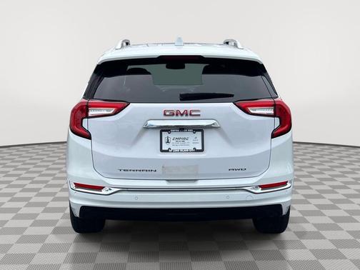 Summit White 2022 GMC Terrain Denali