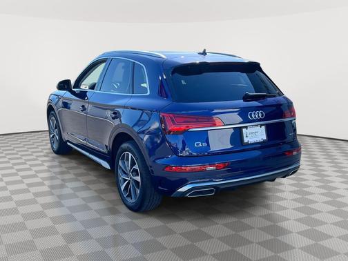Blue Metallic 2022 Audi Q5 45 S line Premium Plus