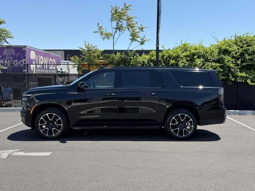 Black 2026 Chevrolet Suburban RST