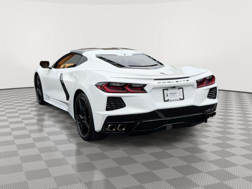 Arctic White 2020 Chevrolet Corvette Stingray w/3LT
