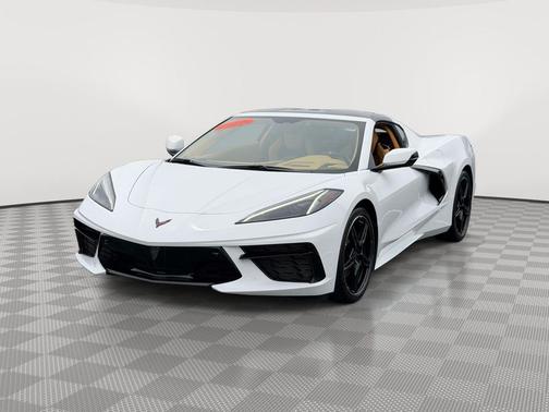 Arctic White 2020 Chevrolet Corvette Stingray w/3LT
