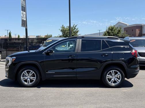 Ebony Twilight Metallic 2023 GMC Terrain SLE