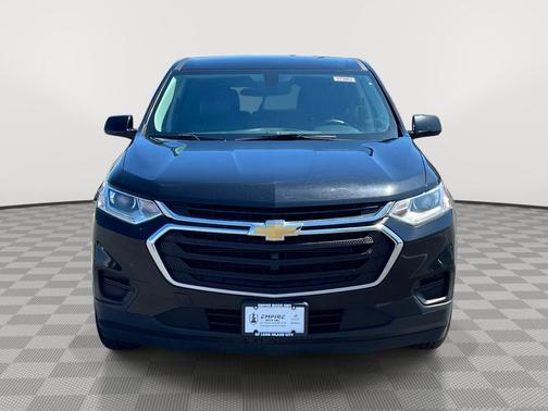 Mosaic Black Metallic 2019 Chevrolet Traverse LS