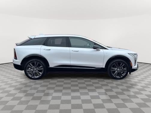 Crystal White Tricoat 2025 Cadillac OPTIQ Sport 2 AWD