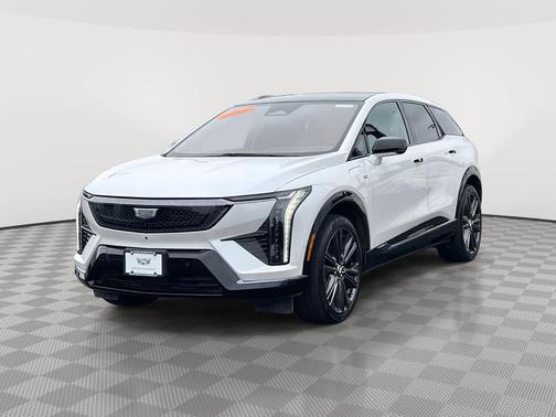 Crystal White Tricoat 2025 Cadillac OPTIQ Sport 2 AWD