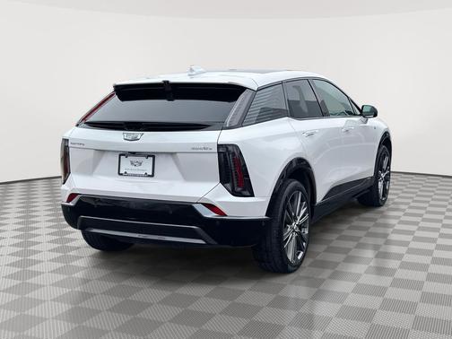 Crystal White Tricoat 2025 Cadillac OPTIQ Sport 2 AWD