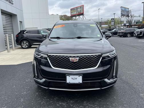 Black Metallic 2024 Cadillac XT6 Premium Luxury AWD
