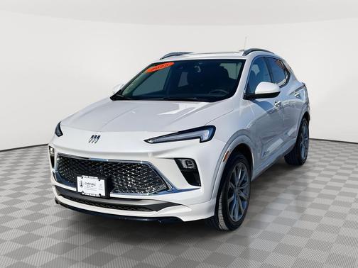 White Frost Tricoat 2025 Buick Encore GX Avenir