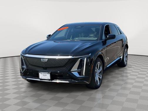 Stellar Black Metallic 2024 Cadillac LYRIQ Tech
