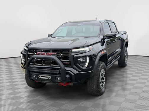 Onyx Black 2023 GMC Canyon AT4X