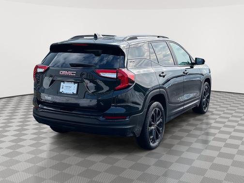 Ebony Twilight Metallic 2022 GMC Terrain SLE