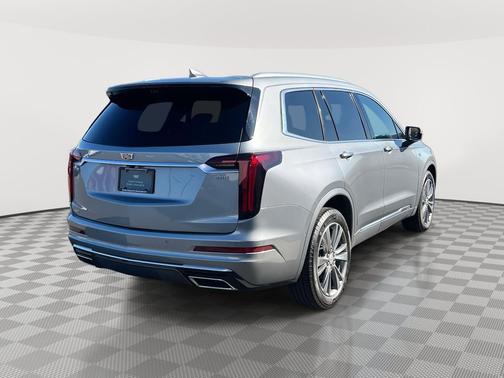 Argent Silver Metallic 2025 Cadillac XT6 Premium Luxury AWD