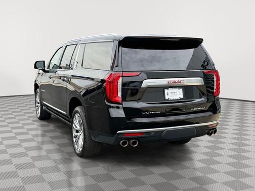 Black 2023 GMC Yukon XL Denali