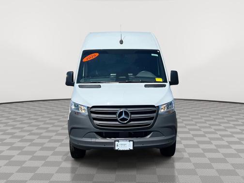 Arctic White 2025 Mercedes-Benz Sprinter 2500 High Roof