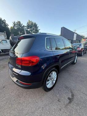 2014 Volkswagen Tiguan 2.0T SE 4MOTION