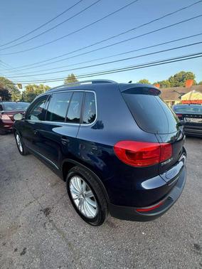 2014 Volkswagen Tiguan 2.0T SE 4MOTION