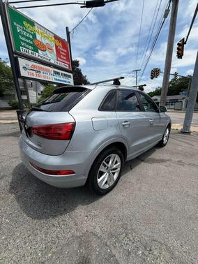 2017 Audi Q3 2.0T Premium