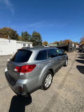 2011 Subaru Outback 3.6 R Limited
