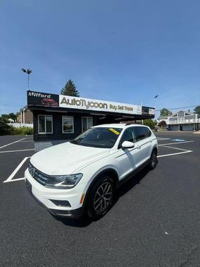 Pure White 2020 Volkswagen Tiguan 2.0T SE