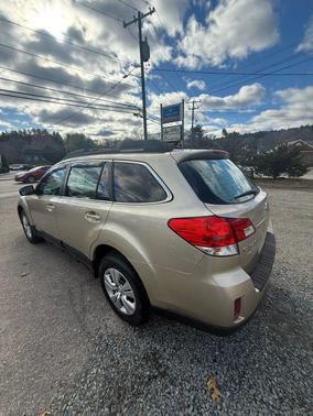 2010 Subaru Outback 2.5 i