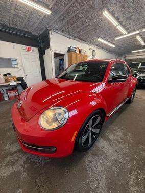 2012 Volkswagen Beetle 2.0T Turbo Launch Edition