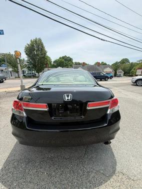 Crystal Black Pearl 2011 Honda Accord 2.4 LX