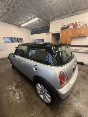 2006 MINI Cooper S Base