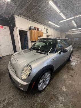2006 MINI Cooper S Base