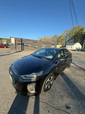 Black Noir Pearl 2017 Hyundai IONIQ Hybrid SEL