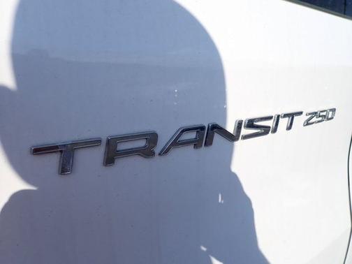 OXFORD WHITE 2024 Ford Transit-250 BASE