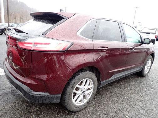 BURGUNDY VELVET MET TINT CC 2024 Ford Edge SEL