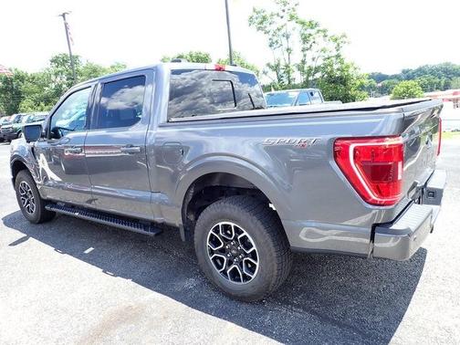 CARBONIZED GRAY METALLIC 2023 Ford F-150 XLT