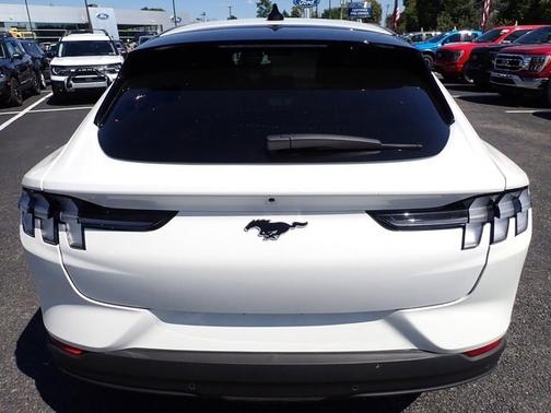 2024 Ford Mustang Mach-E SELECT