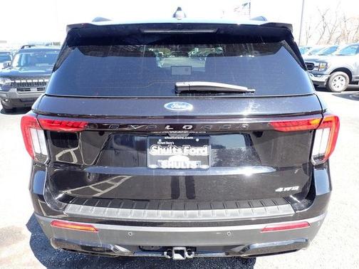 AGATE BLACK METALLIC 2025 Ford Explorer ST-LINE