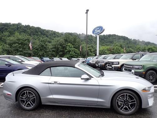 2023 Ford Mustang ECOBOOST PREMIUM