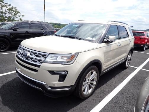 Photo 1 of 3 of 2018 Ford Explorer LIMITED