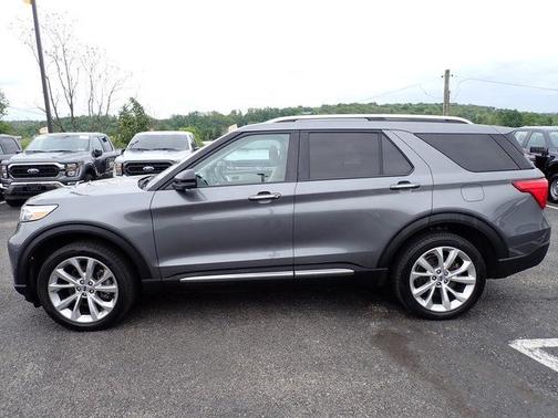 CARBONIZED GRAY METALLIC 2022 Ford Explorer PLATINUM