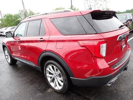 2023 Ford Explorer PLATINUM