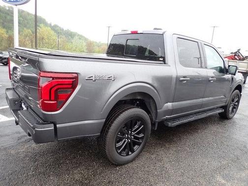 CARBONIZED GRAY METALLIC 2025 Ford F-150 LARIAT