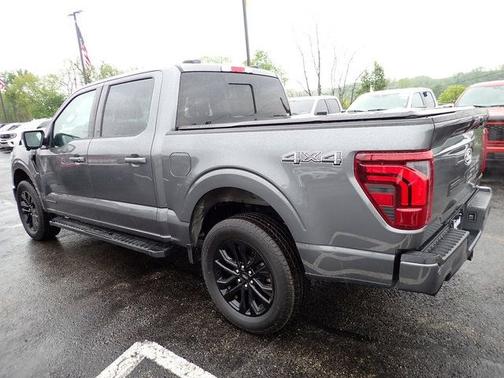 CARBONIZED GRAY METALLIC 2025 Ford F-150 LARIAT