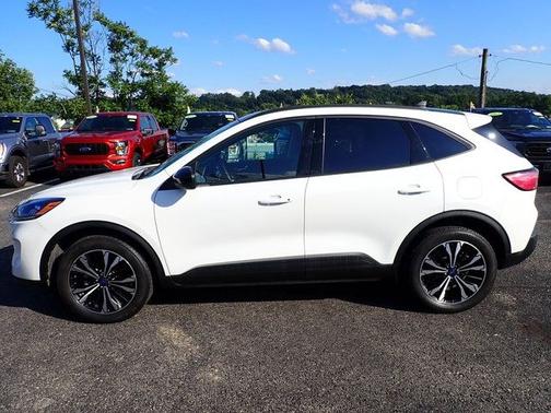 STAR WHITE METALLIC TRI-COA 2022 Ford Escape SEL