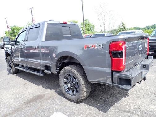 CARBONIZED GRAY 2023 Ford F-250 LARIAT