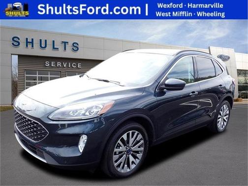 2022 Ford Escape TITANIUM