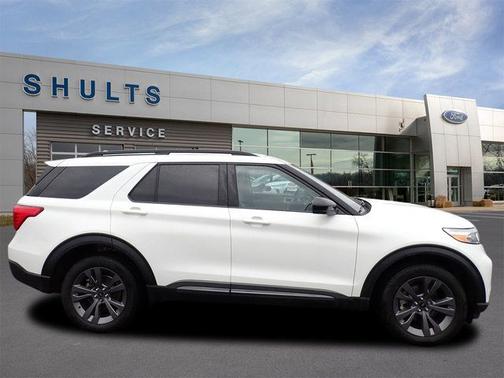 STAR WHITE MET TRI-COAT 2023 Ford Explorer XLT
