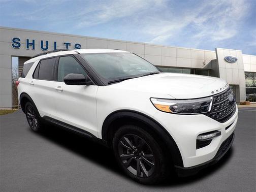 STAR WHITE MET TRI-COAT 2023 Ford Explorer XLT