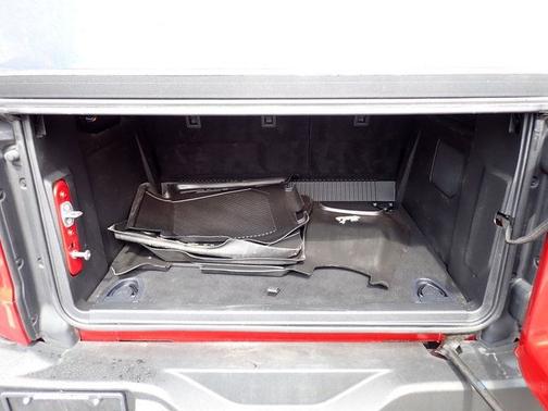 HOT PEPPER RED MET TINT CC 2024 Ford Bronco WILDTRAK