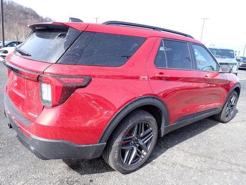 RAPID RED MET TINTED CC 2025 Ford Explorer ST-LINE