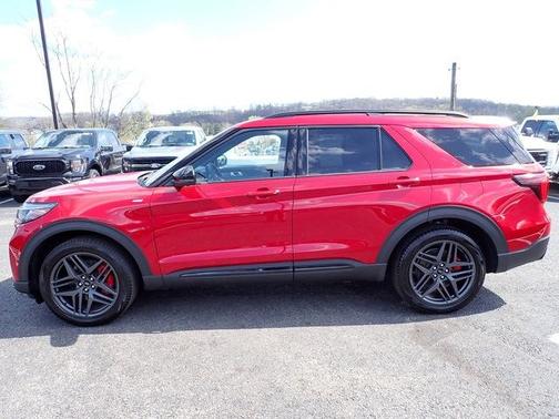 RAPID RED MET TINTED CC 2025 Ford Explorer ST-LINE